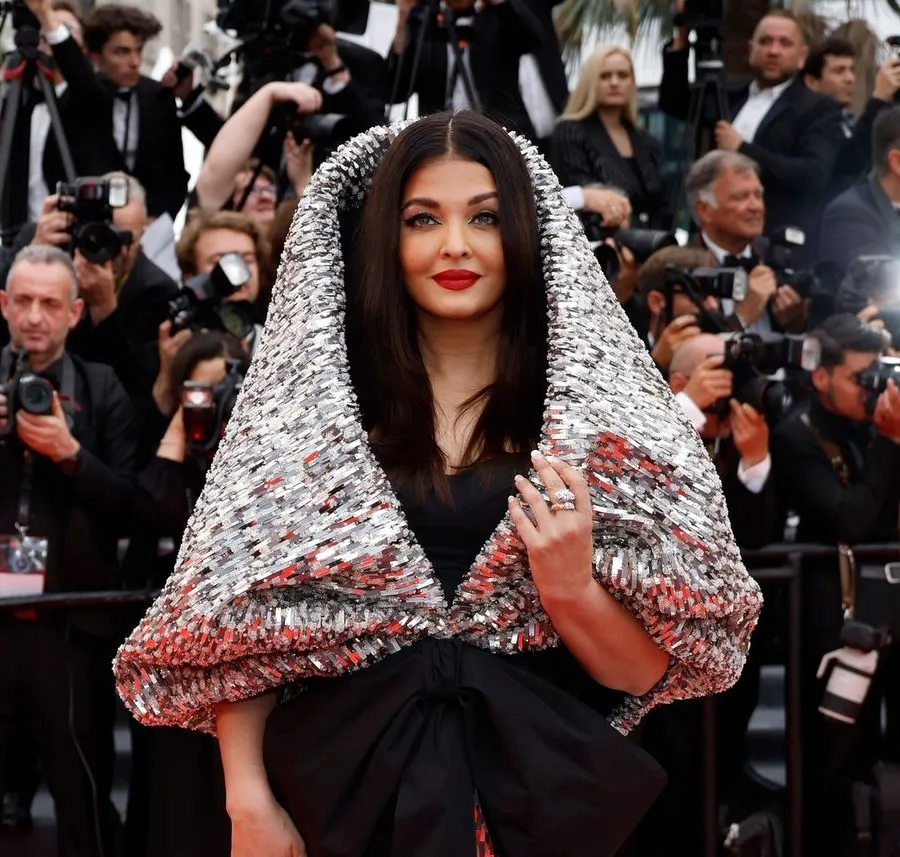 Cannes Film Festival 2018: Aishwarya Rai Bachchan chooses strapless silver  gown for second red carpet look – Firstpost