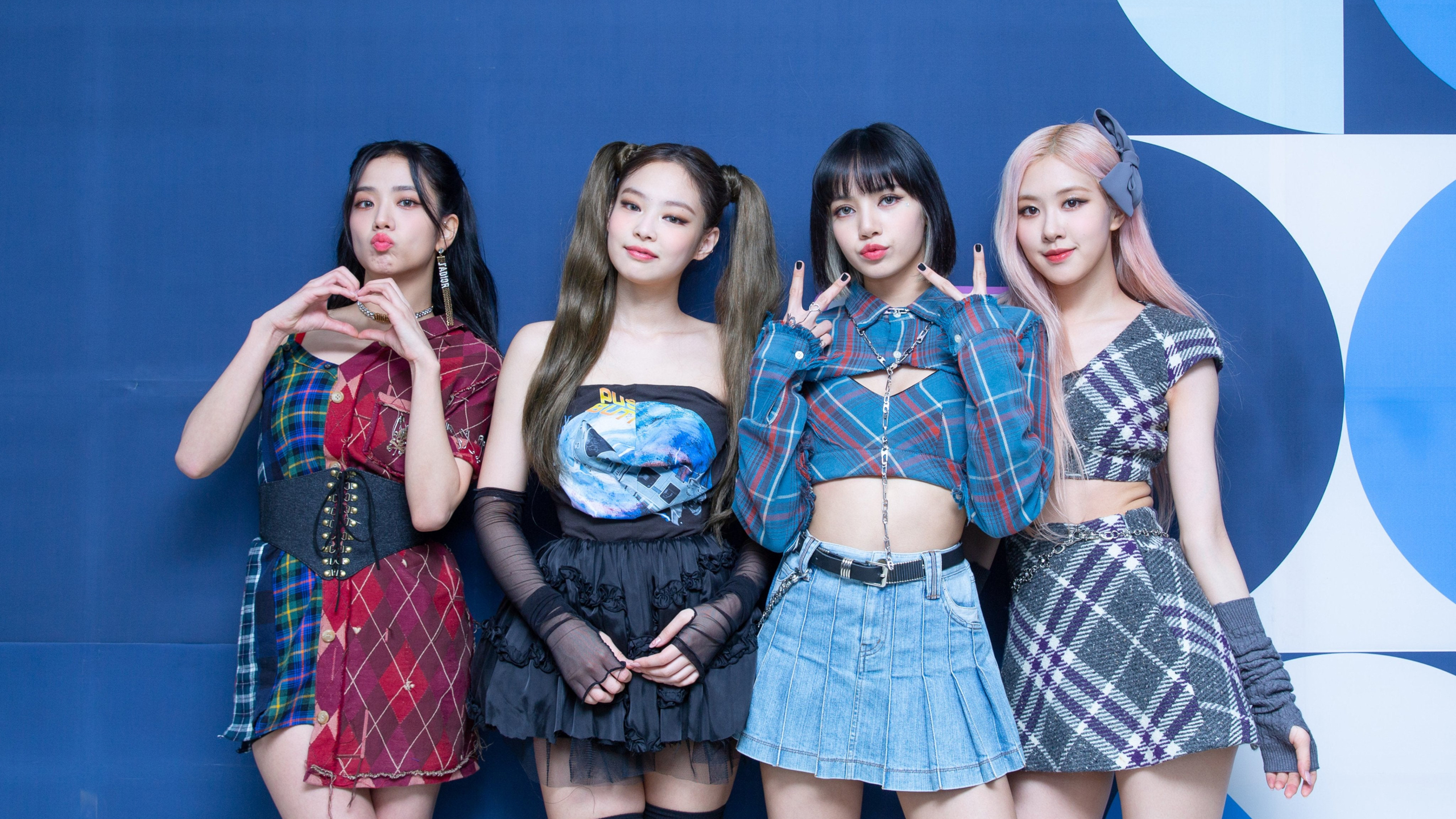 The Blackpink Fashion Effect: K-pop Group's Mark on Luxury and Trends